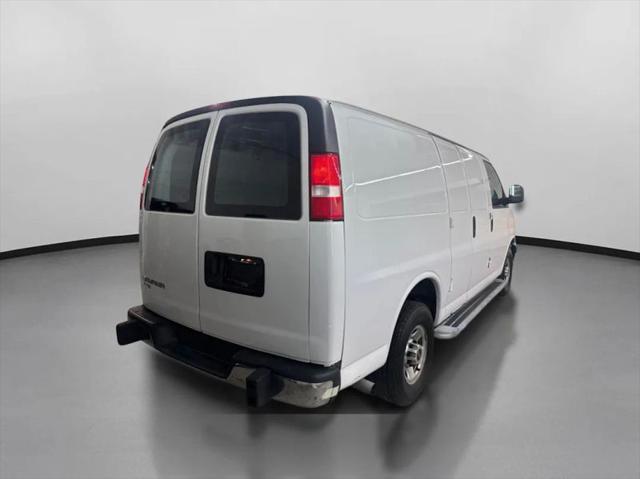 2022 GMC Savana Cargo RWD 2500 Regular Wheelbase Work Van