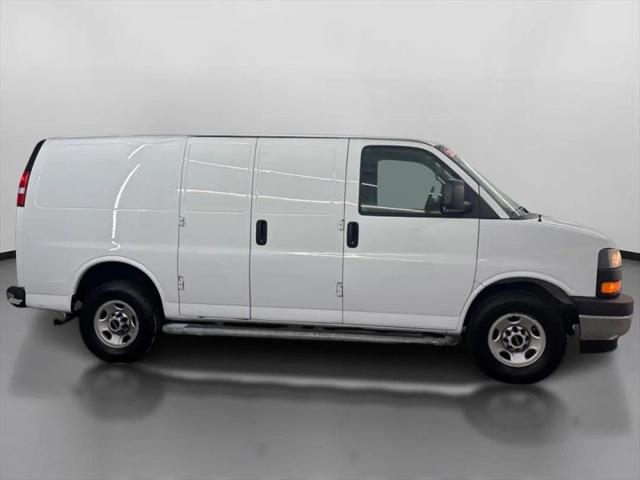 2022 GMC Savana Cargo RWD 2500 Regular Wheelbase Work Van