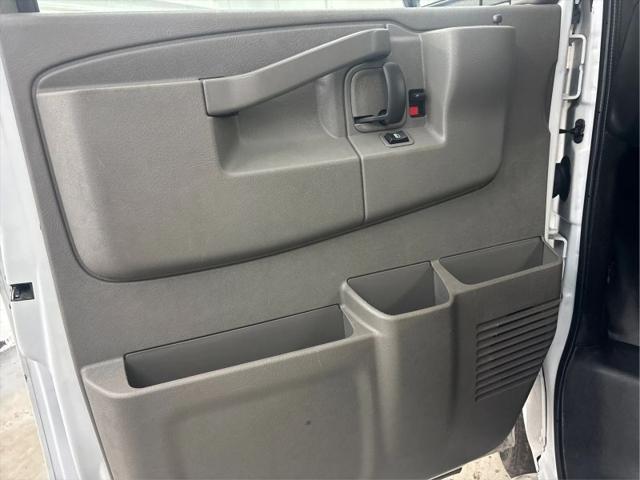 2022 GMC Savana Cargo RWD 2500 Regular Wheelbase Work Van