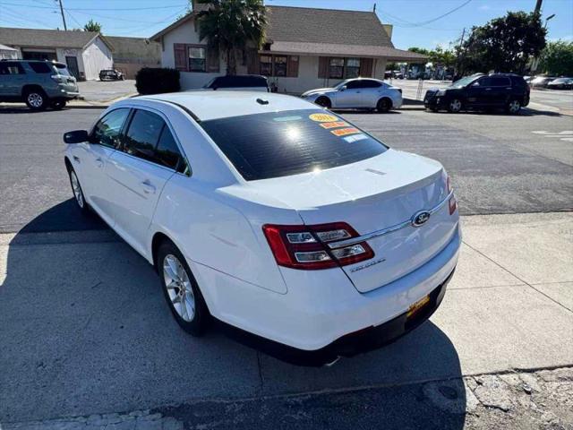 2014 Ford Taurus SE