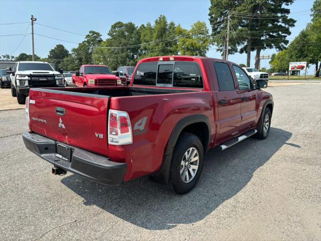2006 Mitsubishi Raider Duro Cross V8