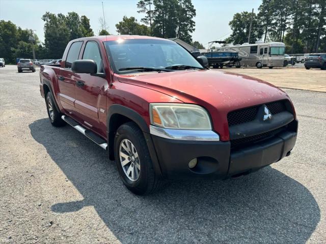 2006 Mitsubishi Raider Duro Cross V8