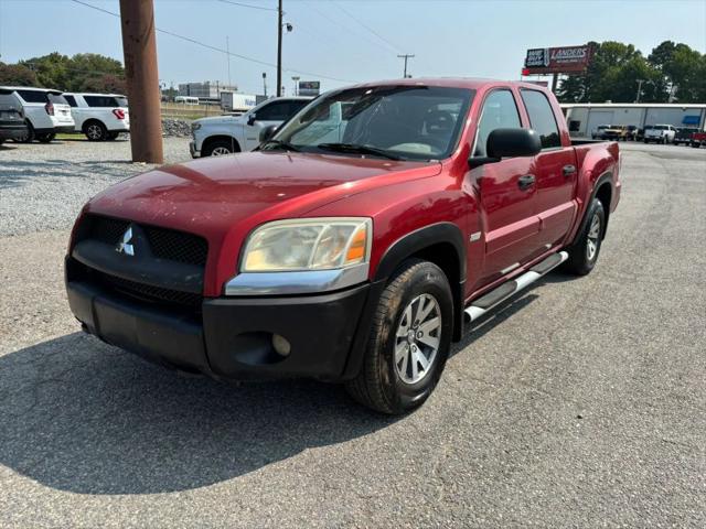 2006 Mitsubishi Raider Duro Cross V8