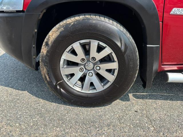 2006 Mitsubishi Raider Duro Cross V8