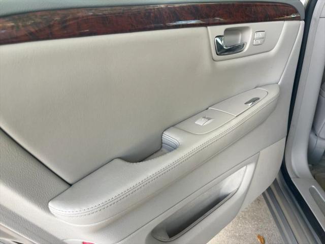 2006 Cadillac DTS Standard