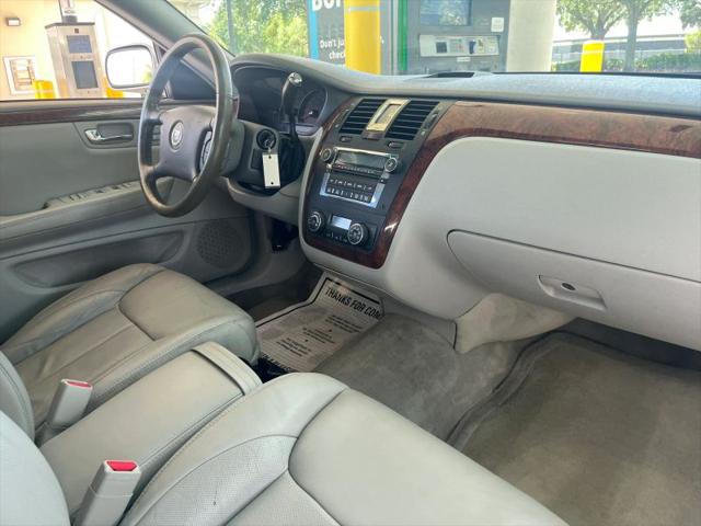 2006 Cadillac DTS Standard