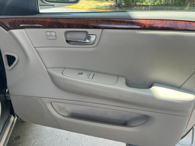 2006 Cadillac DTS Standard