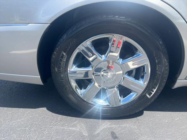 2006 Cadillac DTS Standard