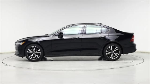 2024 Volvo S60 B5 Plus Dark Theme