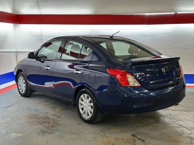 2014 Nissan Versa 1.6 SV