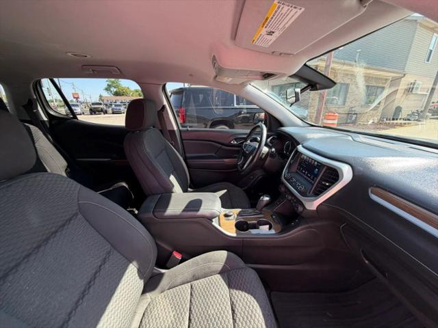 2017 GMC Acadia SLE-2