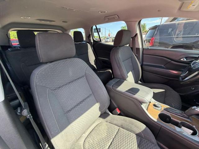 2017 GMC Acadia SLE-2