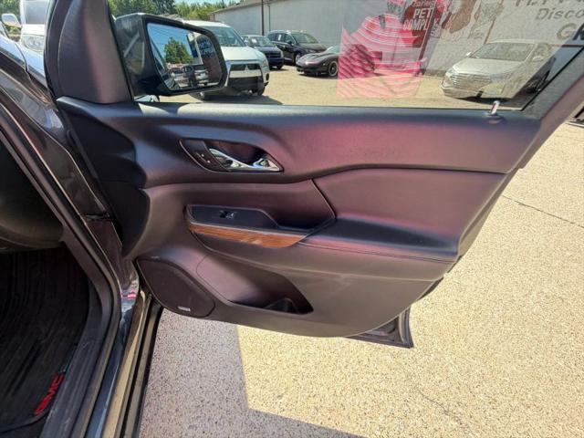 2017 GMC Acadia SLE-2