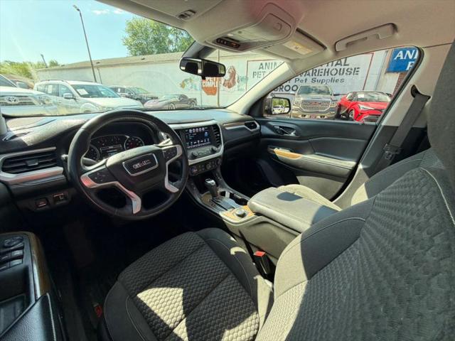 2017 GMC Acadia SLE-2