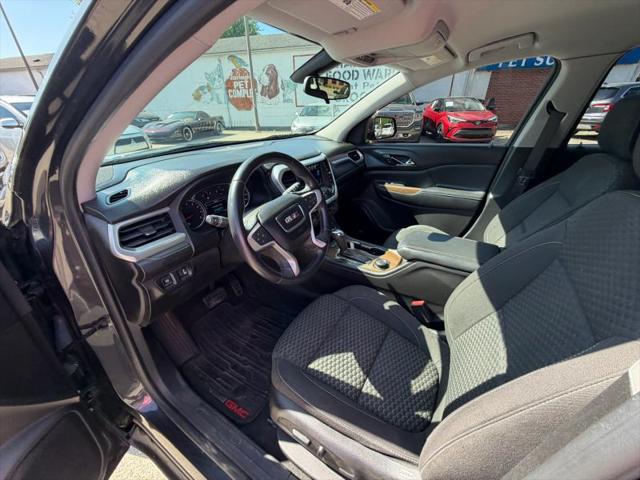 2017 GMC Acadia SLE-2
