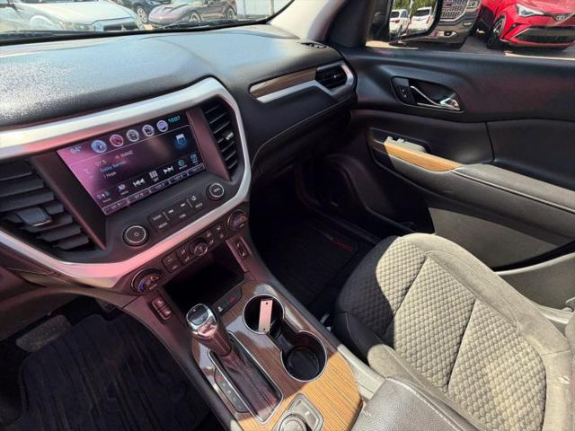 2017 GMC Acadia SLE-2