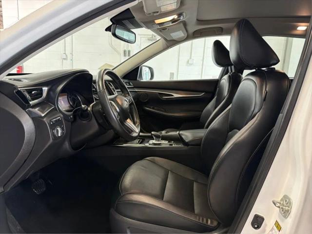2022 INFINITI QX50 LUXE AWD