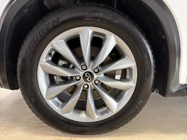 2022 INFINITI QX50 LUXE AWD