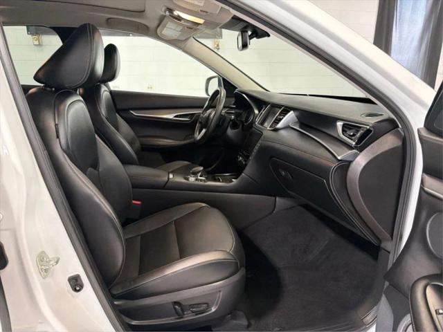 2022 INFINITI QX50 LUXE AWD