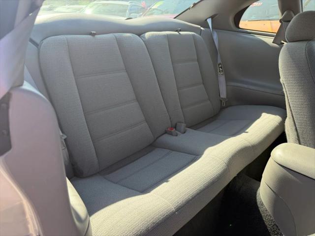 2000 Ford Mustang Base