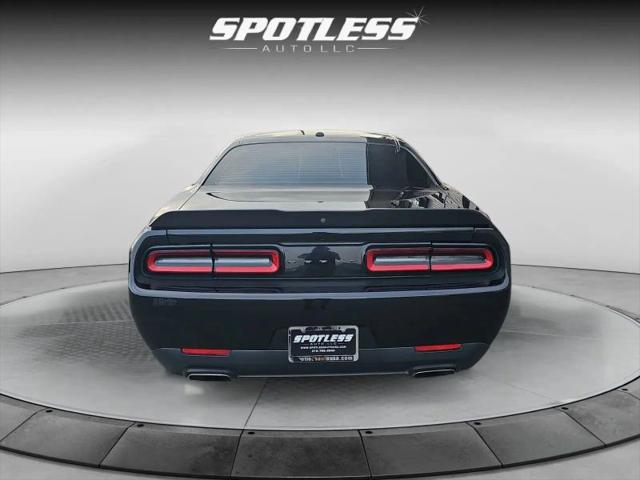 2022 Dodge Challenger SXT