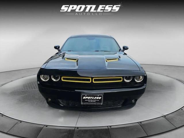 2022 Dodge Challenger SXT