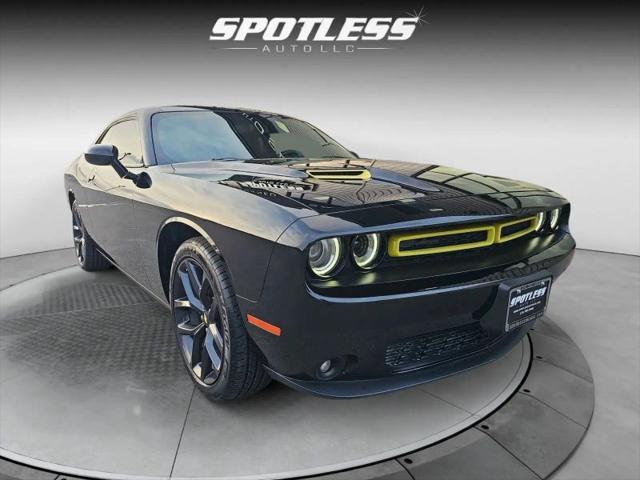2022 Dodge Challenger SXT