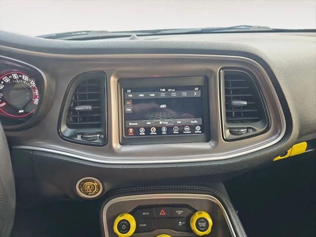 2022 Dodge Challenger SXT