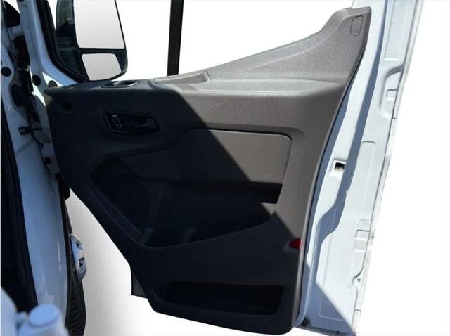 2023 Ford Transit Cargo Van w/RWB