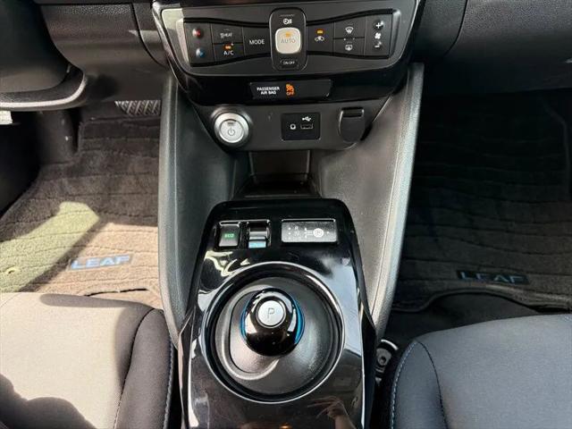 2018 Nissan LEAF SV