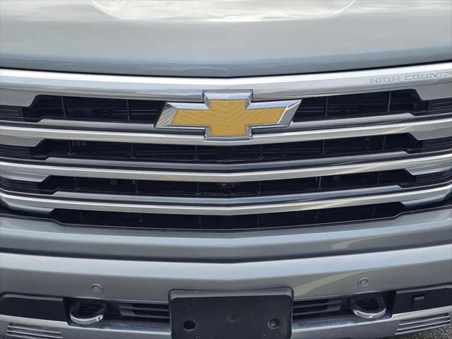 2025 Chevrolet Silverado 1500 4WD Crew Cab Short Bed High Country
