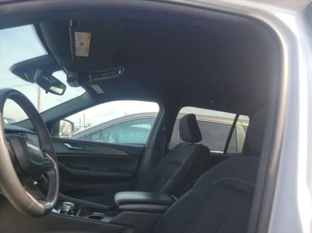 2024 Jeep Grand Cherokee Laredo 4x4