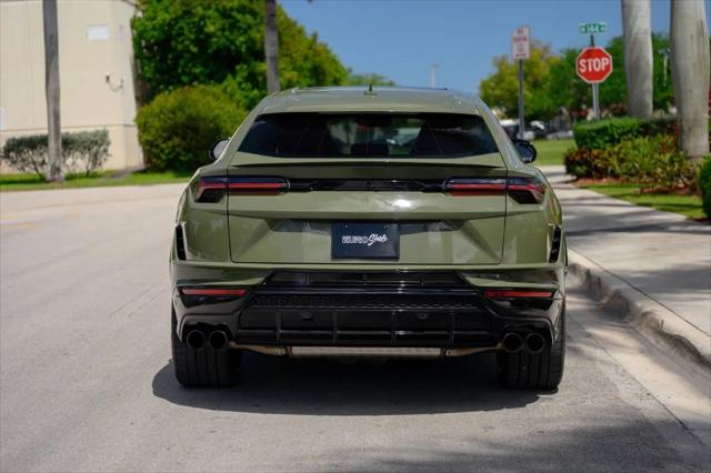 2024 Lamborghini Urus S