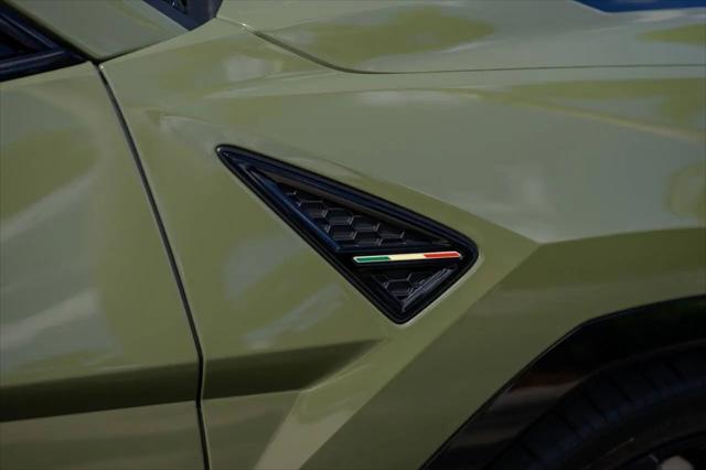 2024 Lamborghini Urus S