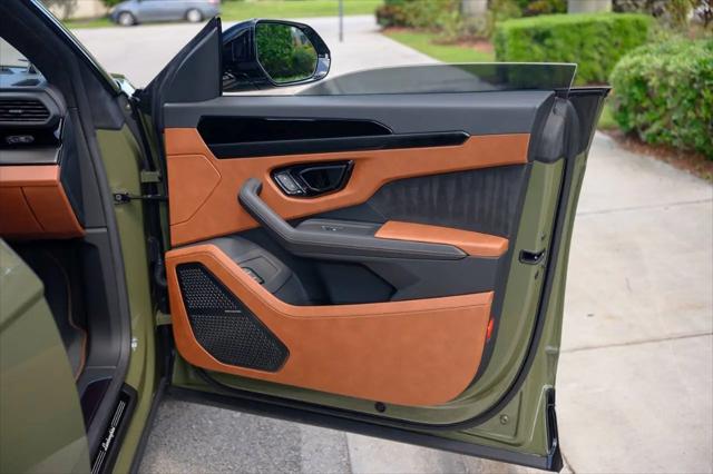 2024 Lamborghini Urus S