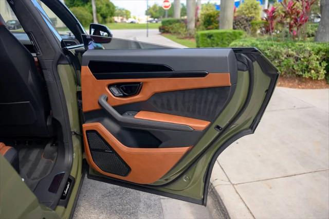 2024 Lamborghini Urus S