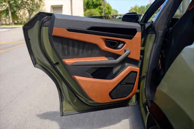 2024 Lamborghini Urus S