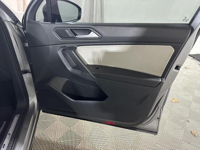2021 Volkswagen Tiguan 2.0T SE R-Line Black