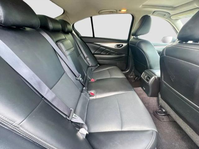 2023 INFINITI Q50 LUXE