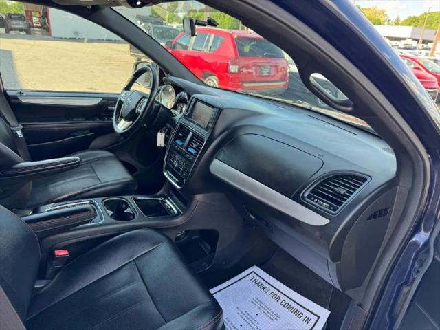 2016 Dodge Grand Caravan R/T
