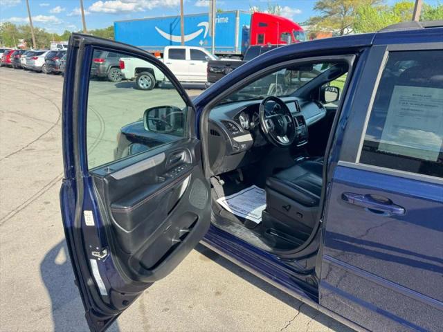 2016 Dodge Grand Caravan R/T