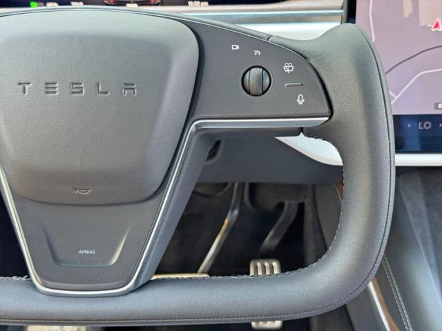 2023 Tesla Model X Standard Range