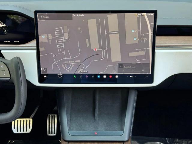 2023 Tesla Model X Standard Range