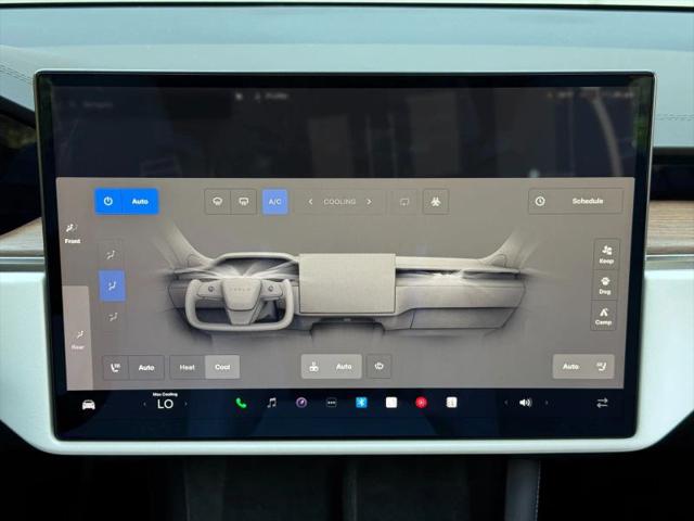 2023 Tesla Model X Standard Range
