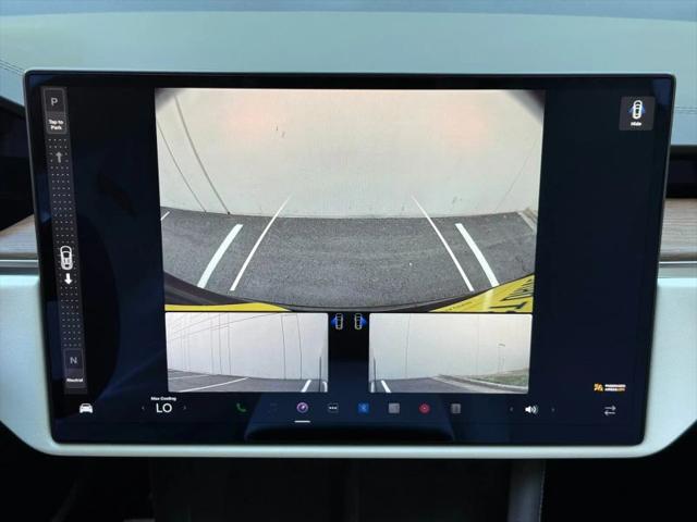 2023 Tesla Model X Standard Range