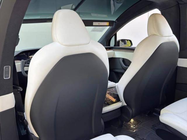 2023 Tesla Model X Standard Range