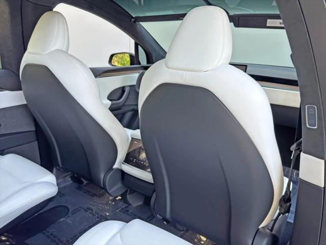 2023 Tesla Model X Standard Range
