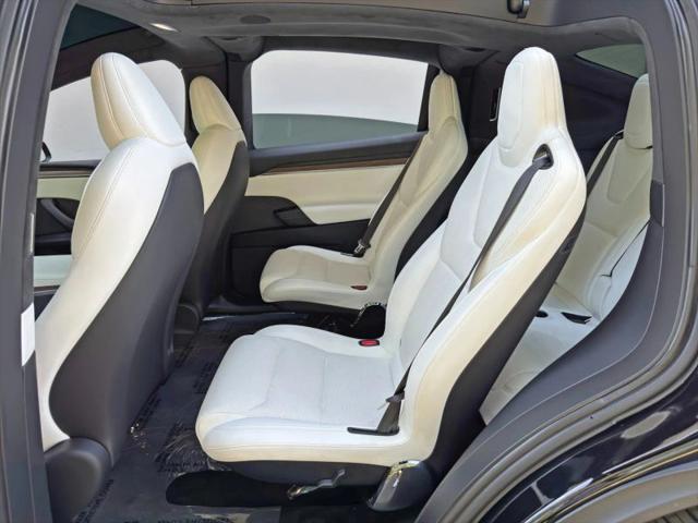 2023 Tesla Model X Standard Range