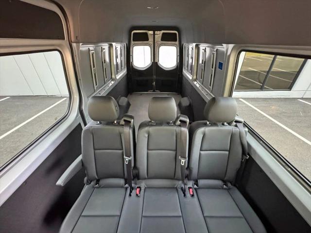 2024 Mercedes-Benz Sprinter 2500 High Roof 4-Cyl Diesel