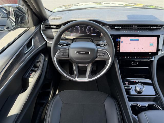 2026 Jeep Grand Cherokee L Altitude 4x4
